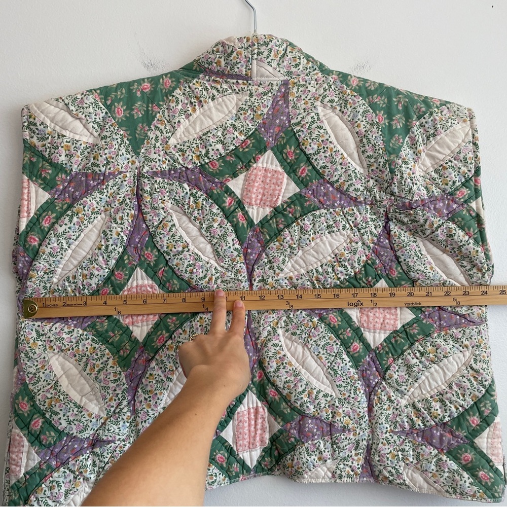 Handmade grandma quilted vest vintage Aiyia cottagecore prairie blanket large L - Picture 6 of 10